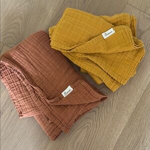 Brean organic cotton muslin baby swaddle